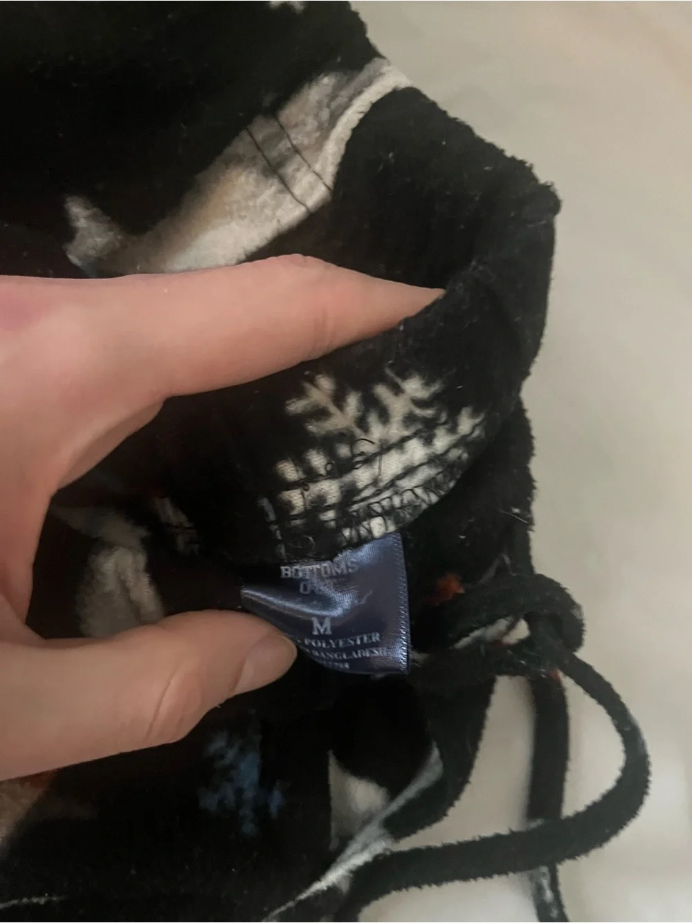 Hollister Kids Black Polar Bear & Snowflake Fleece Scarf